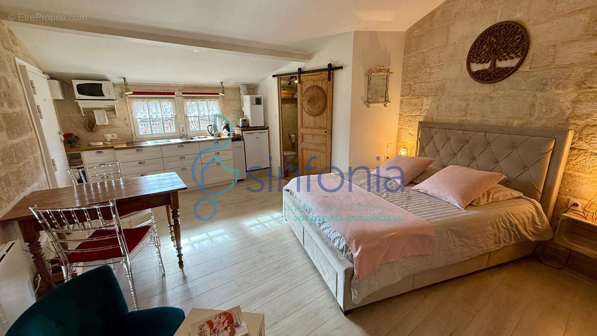 Appartement à UZES