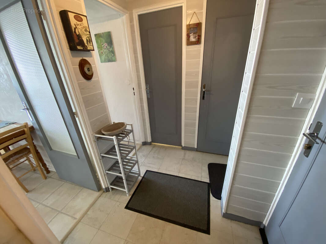 Appartement à COMPAINS