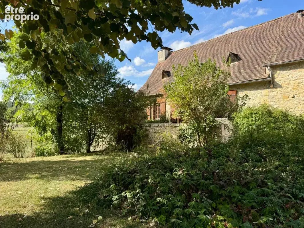 Coulaures (24420) – longère en pierre de 186 m² – 5 chambres – terrain de 3 224 m² – garage et dépendances - photo 49