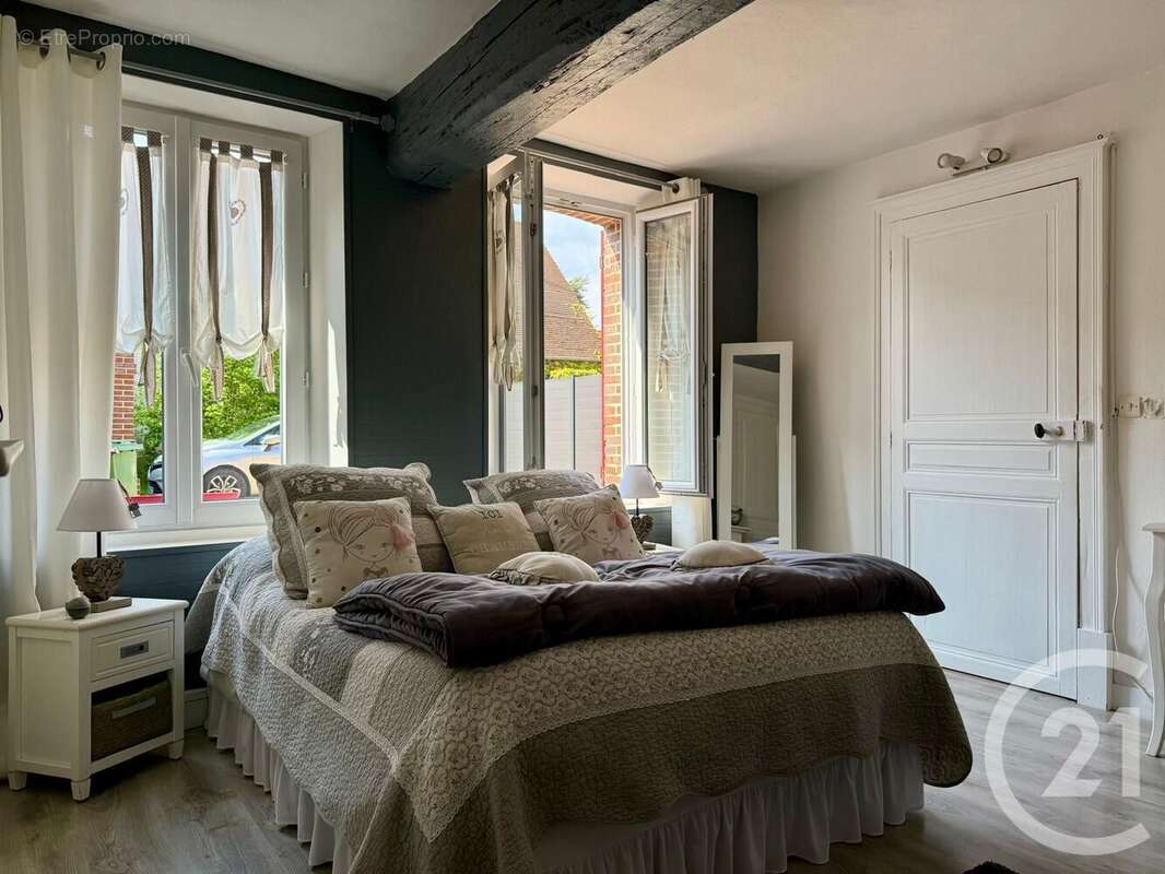 Maison à VERT-EN-DROUAIS