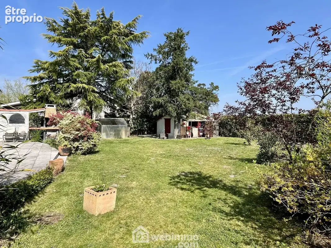 Maison 137 m² à Saint-Medard-En-Jalles  - photo 11