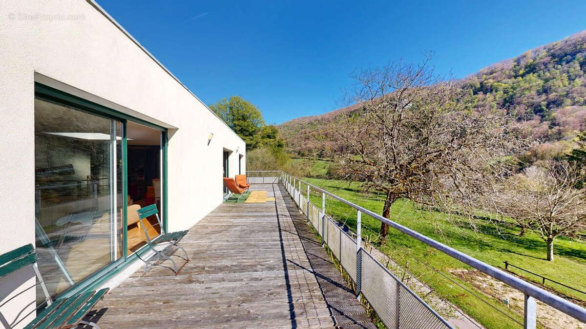 Maison à BAUME-LES-DAMES