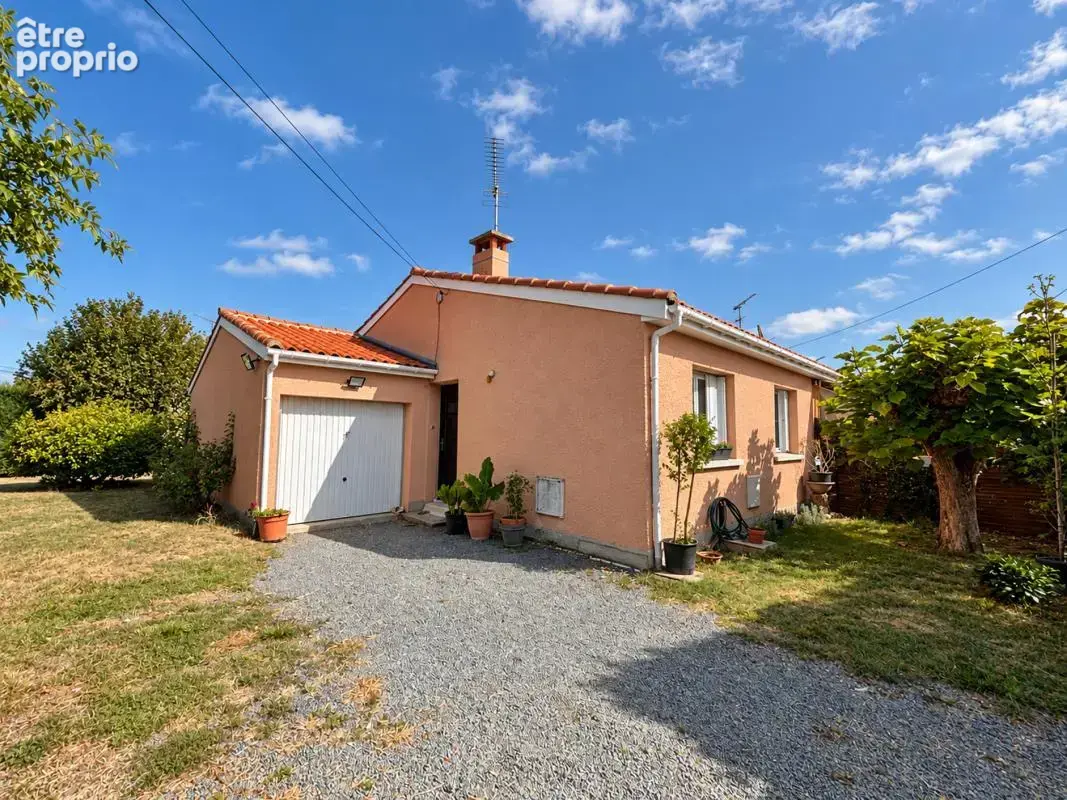Maison à MONTECH