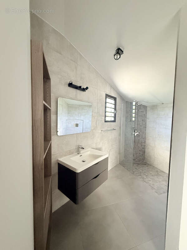 Maison à SAINT-DENIS