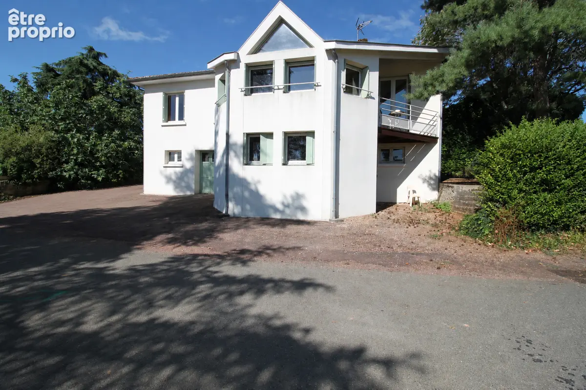 Maison à SAINT-ROMAIN-ET-SAINT-CLEMENT