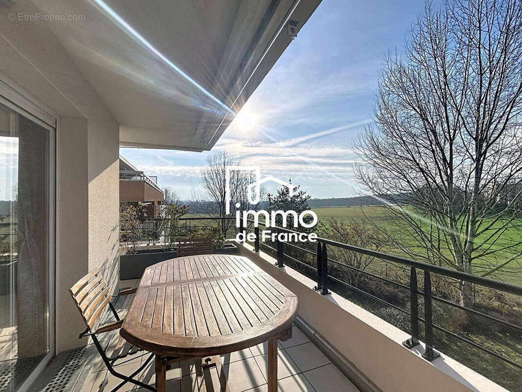 Appartement à PREVESSIN-MOENS