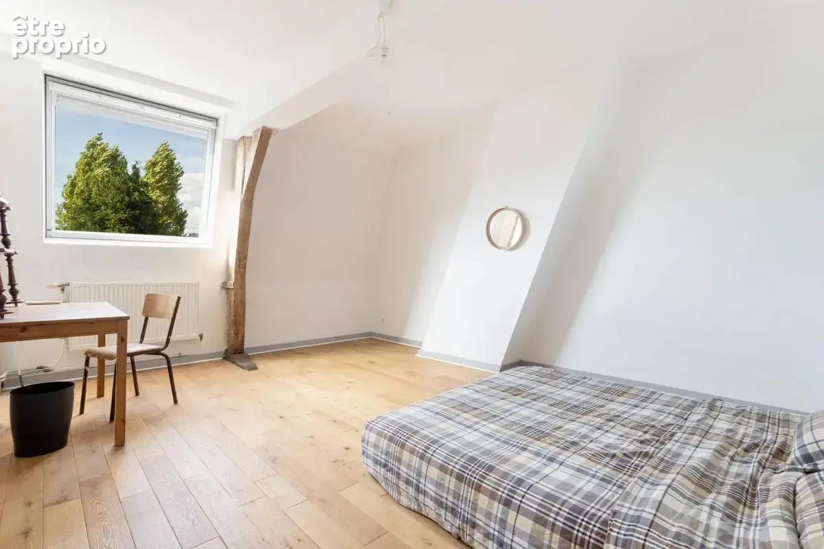 Roubaix – maison de caractère – env. 290 m² – 7 chambres – jardin de plus de 500 m² - photo 12
