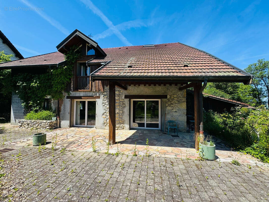 Maison à ALLONZIER-LA-CAILLE