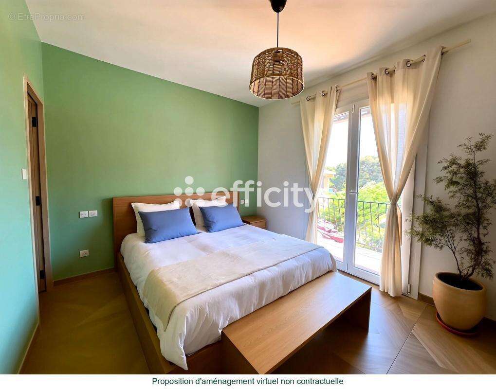 Maison à SAUSSET-LES-PINS