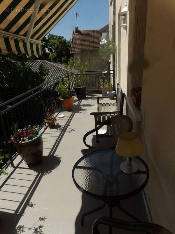 Appartement à NERIS-LES-BAINS