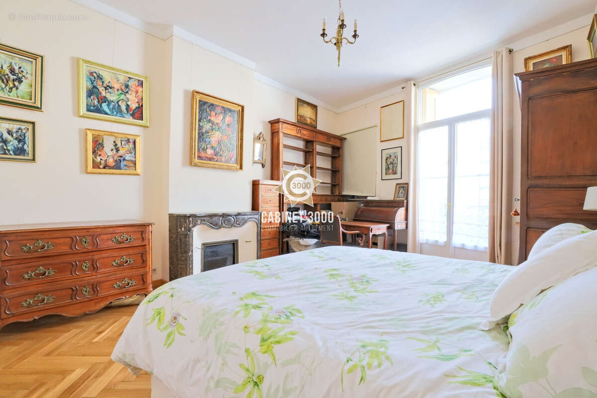 Appartement à HYERES