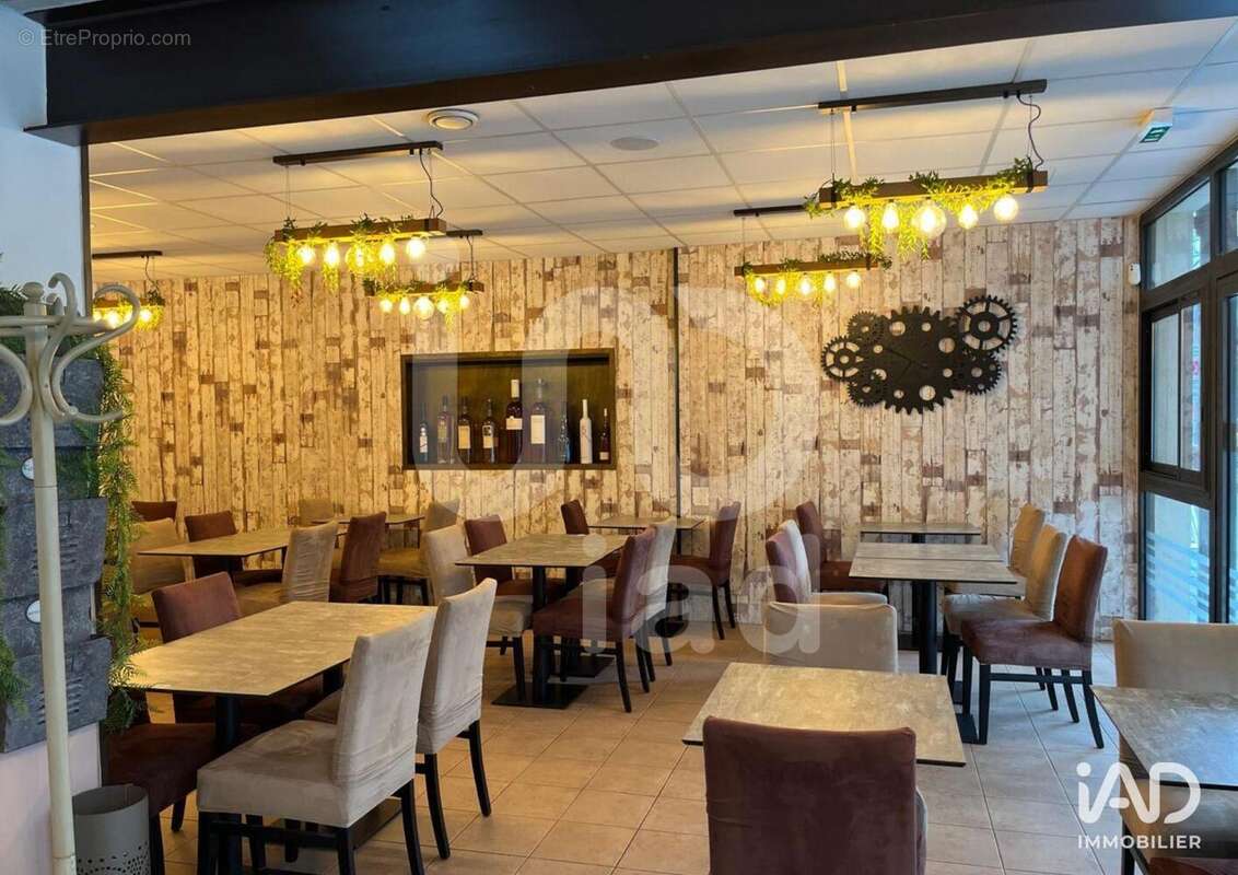 Photo 5 - Commerce à LE CANNET-DES-MAURES