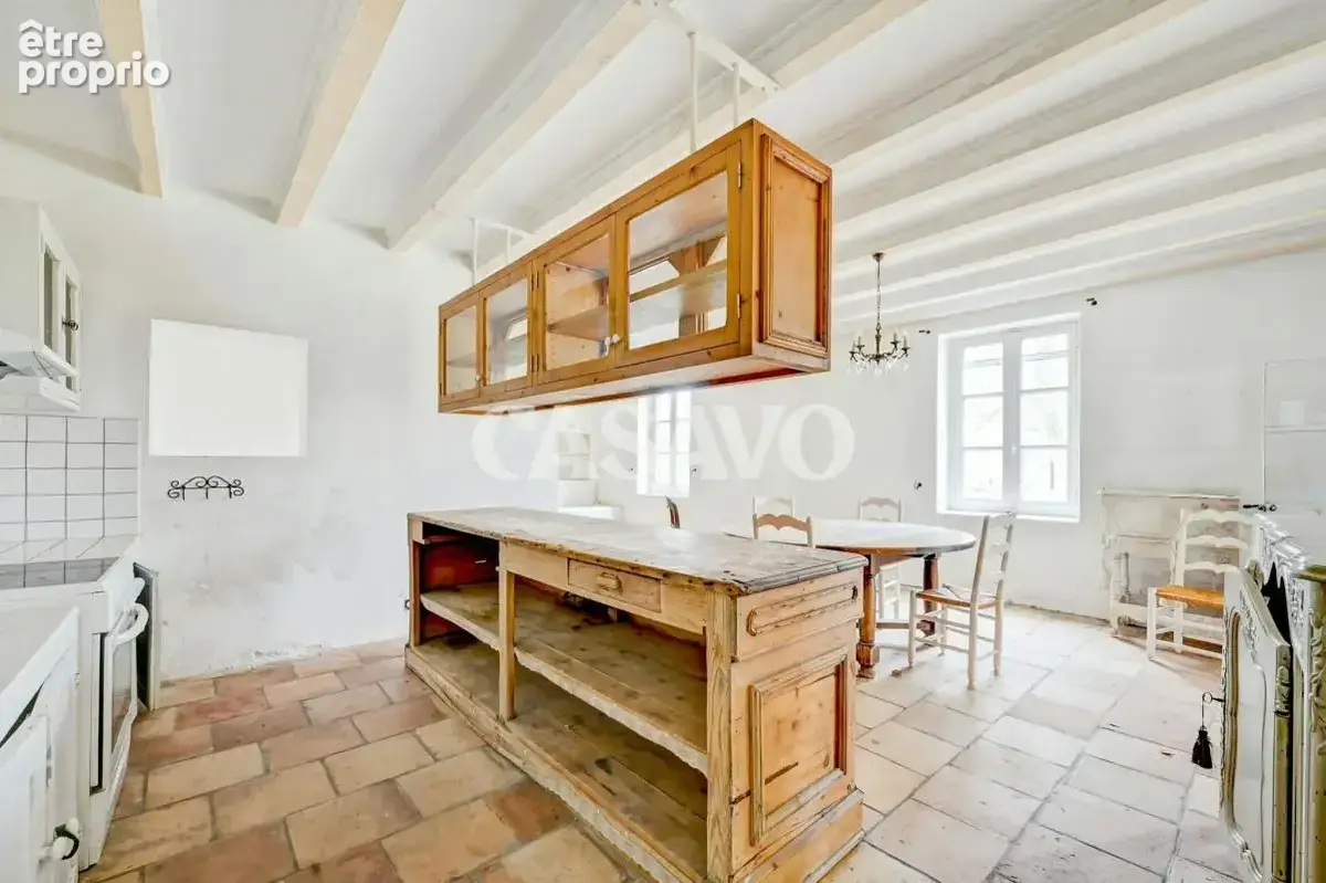Vente Maison 8 pièces de 435m² - 13310 Saint-Martin-de-Crau - photo 5