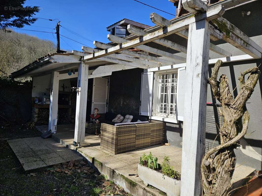 Maison à CASTELNAU-RIVIERE-BASSE