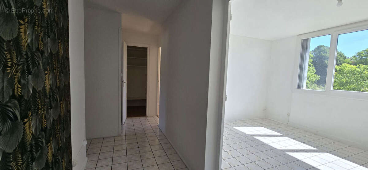 APPARTEMENT T3 traversant de 65.86m²  à La Mulatière - photo 7