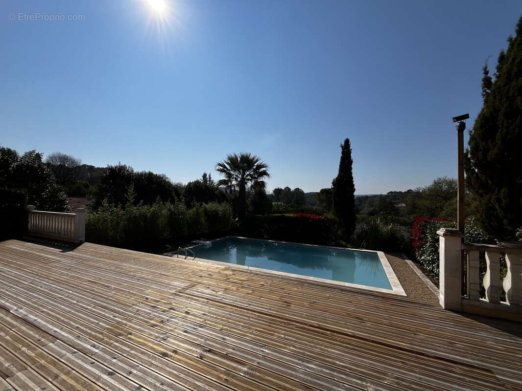 Maison à SAINT-ANTONIN-DU-VAR