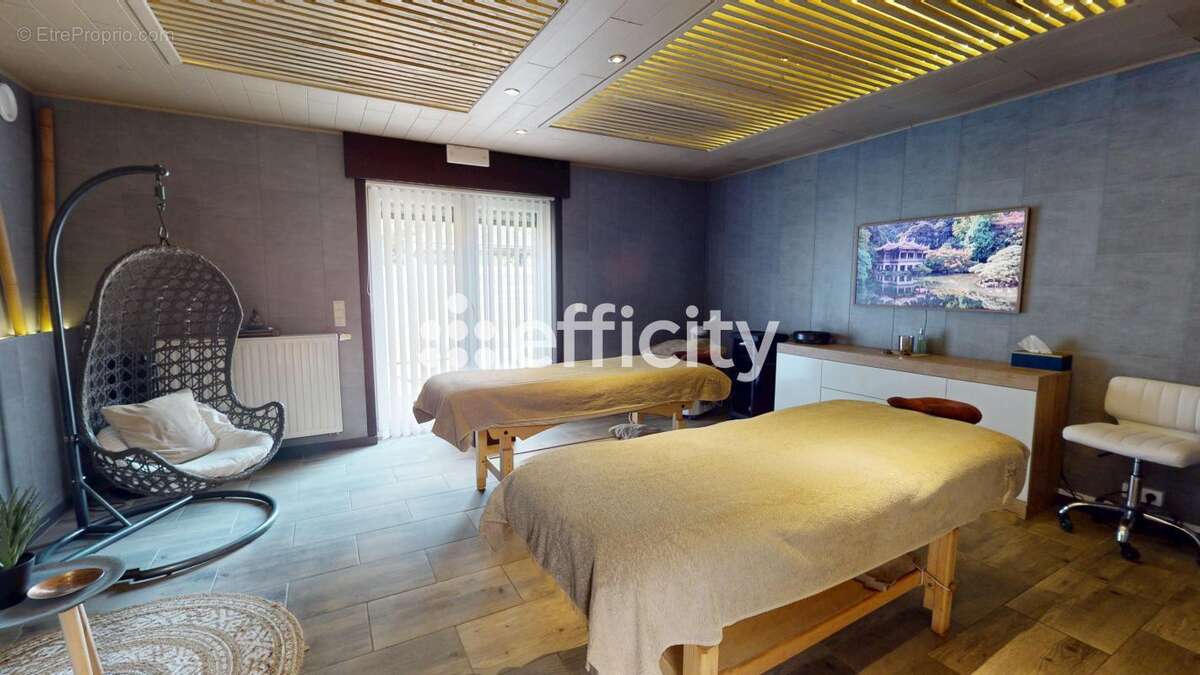 Locaux/Biens immobiliers - photo 8