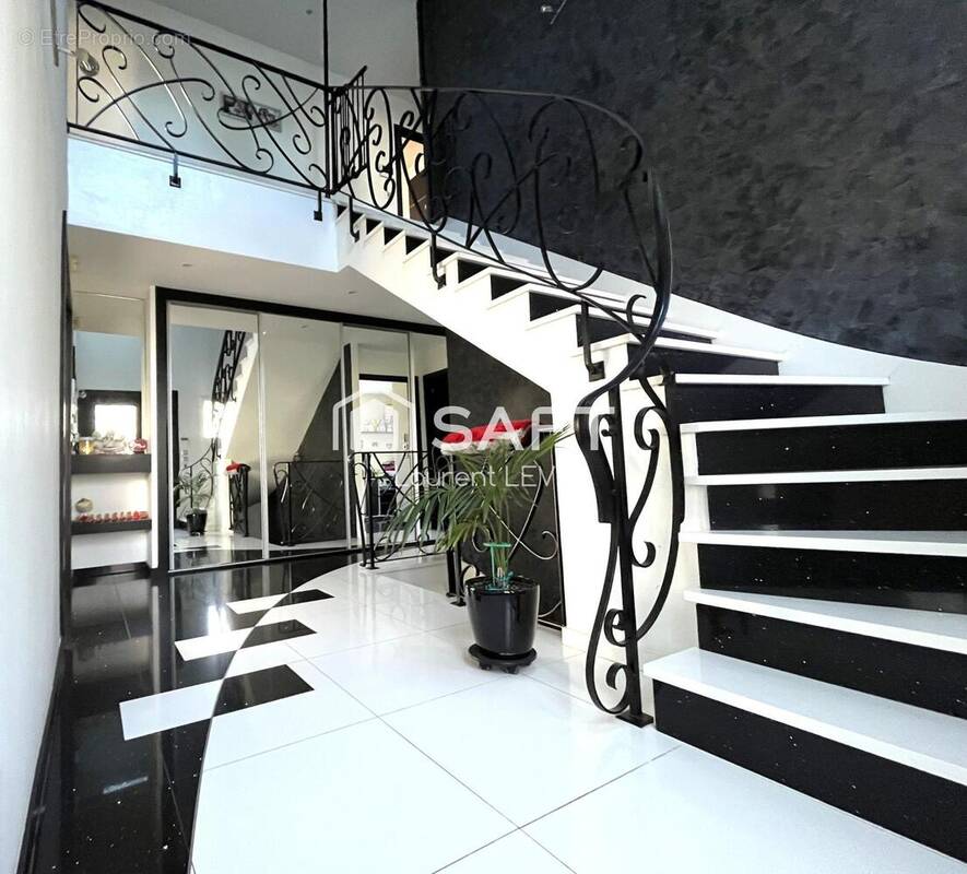 Photo 1 - Maison à ORMESSON-SUR-MARNE