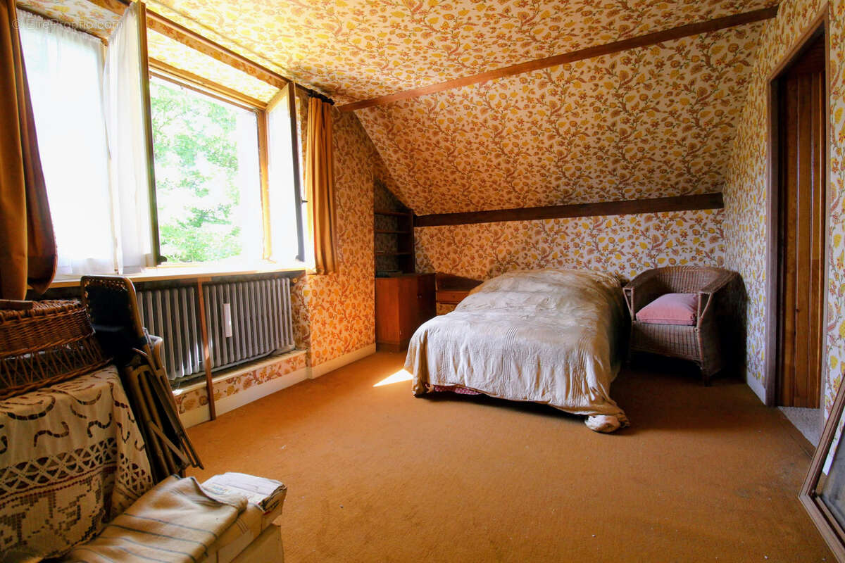 Maison à HOUDAN