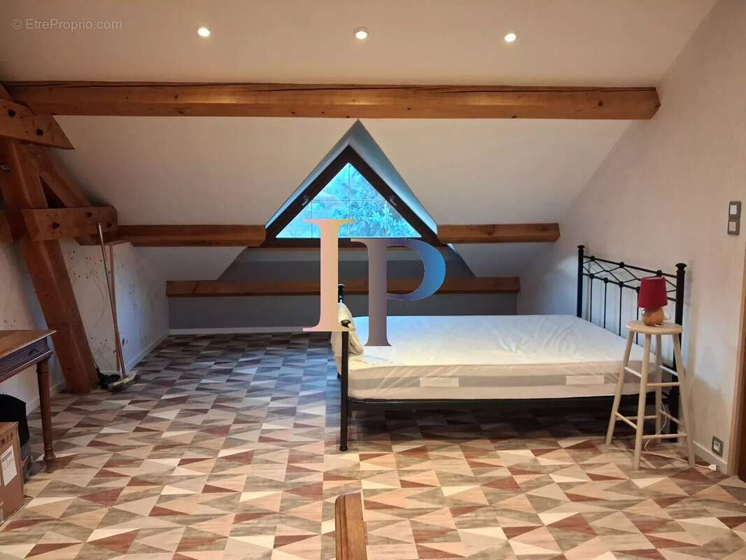 Maison à VOUGY