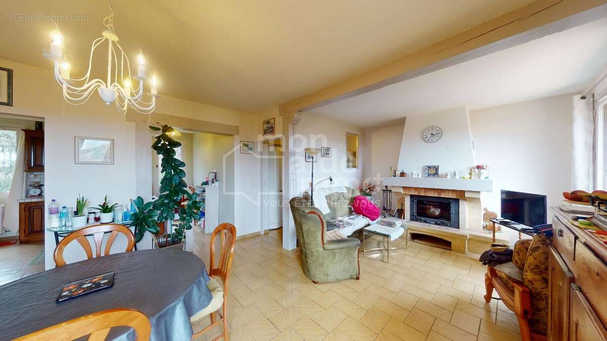 Maison à CASTELJALOUX