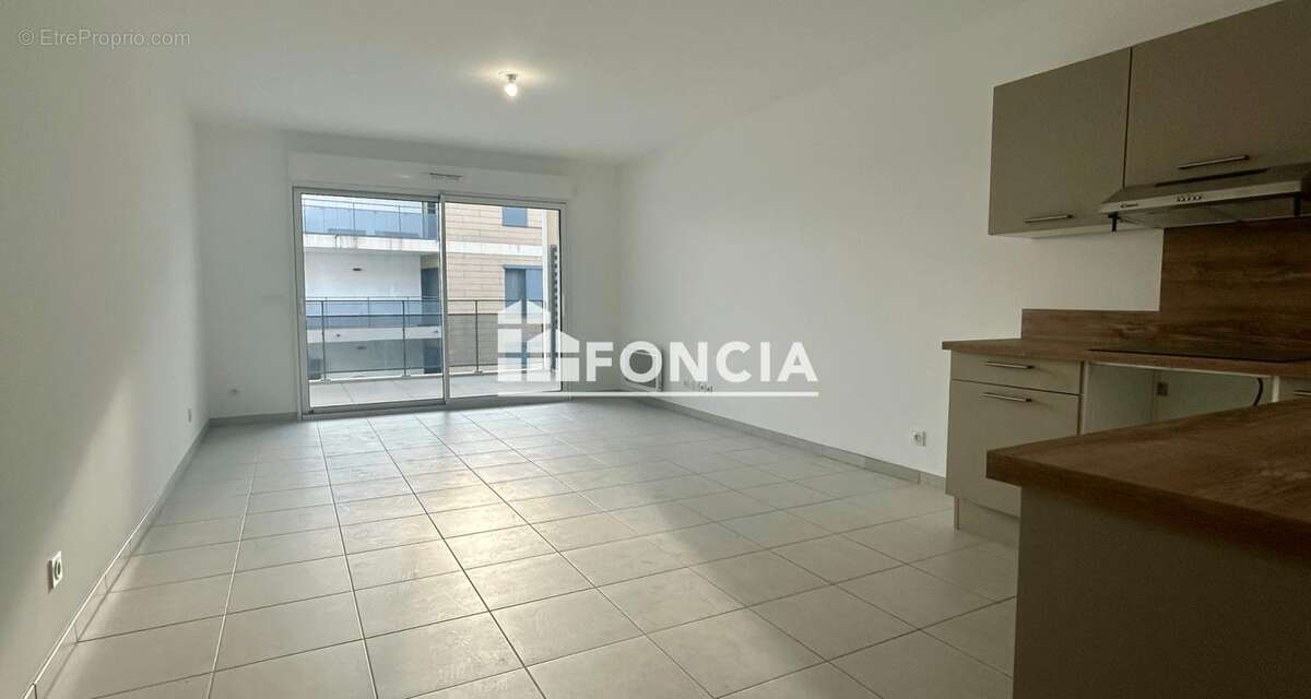 Appartement à VILLENEUVE-LOUBET