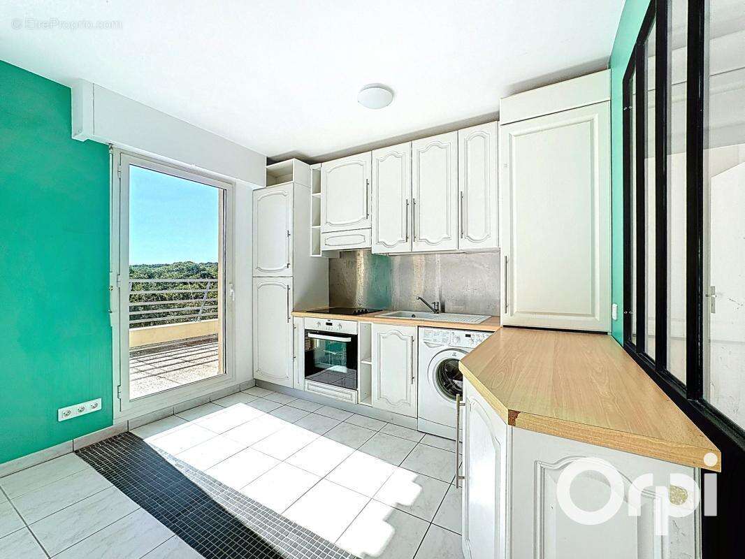 Appartement à VILLENEUVE-LOUBET