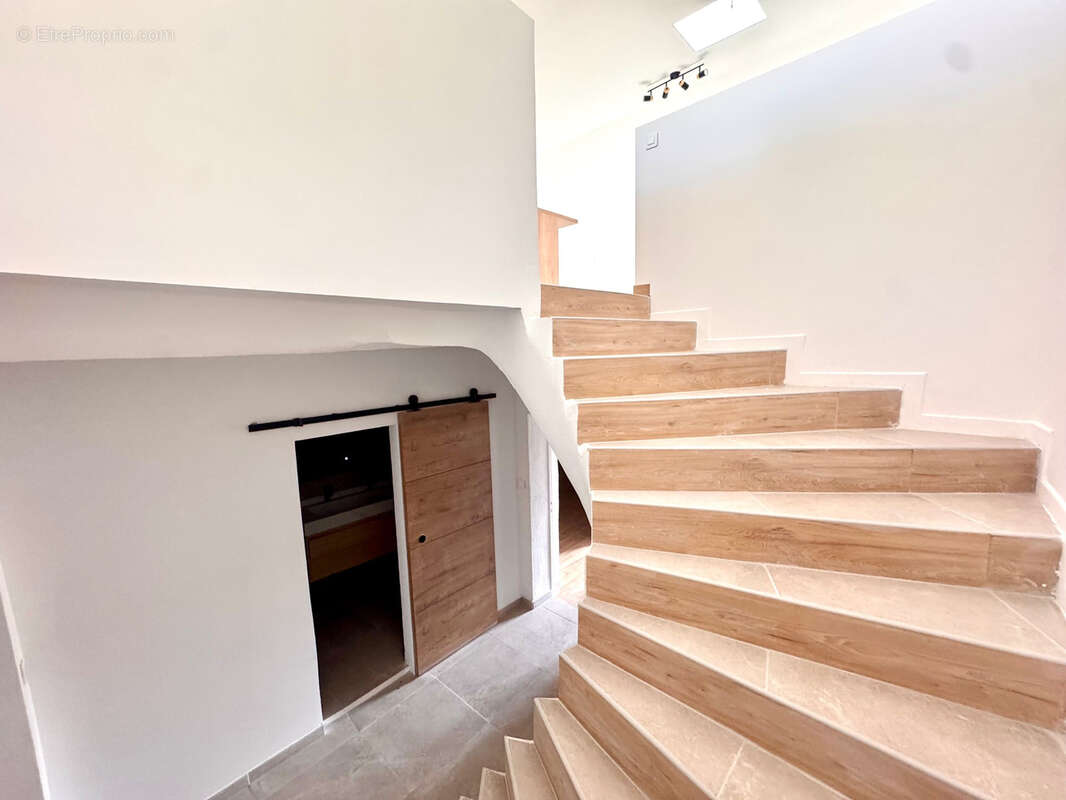 Appartement à VAISON-LA-ROMAINE