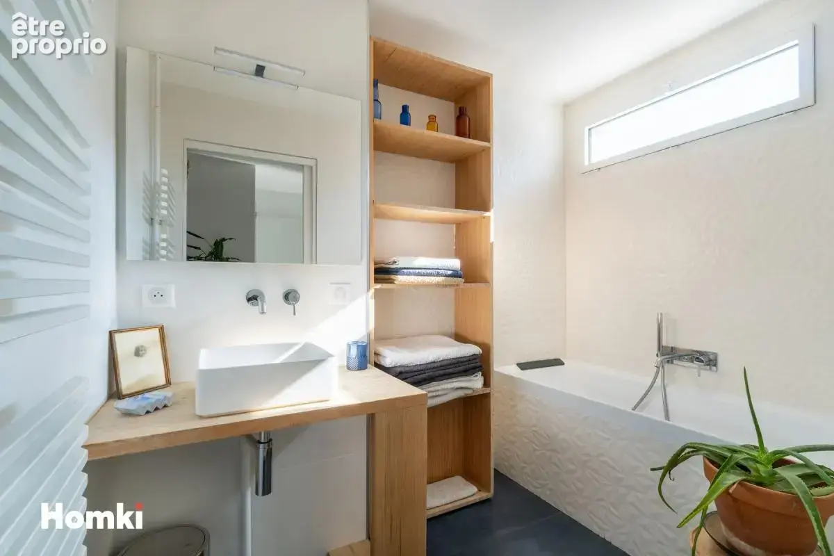 Appartement T3 de 77 m² à Lyon 69007, Rue des Trois Pierres - photo 8