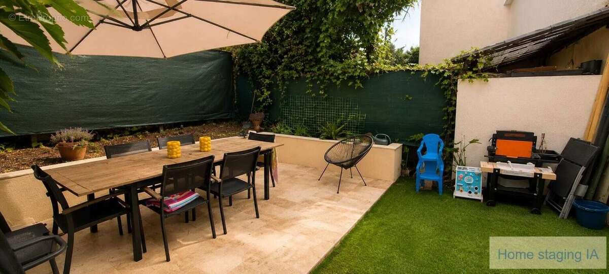 Maison à ROQUEBRUNE-SUR-ARGENS