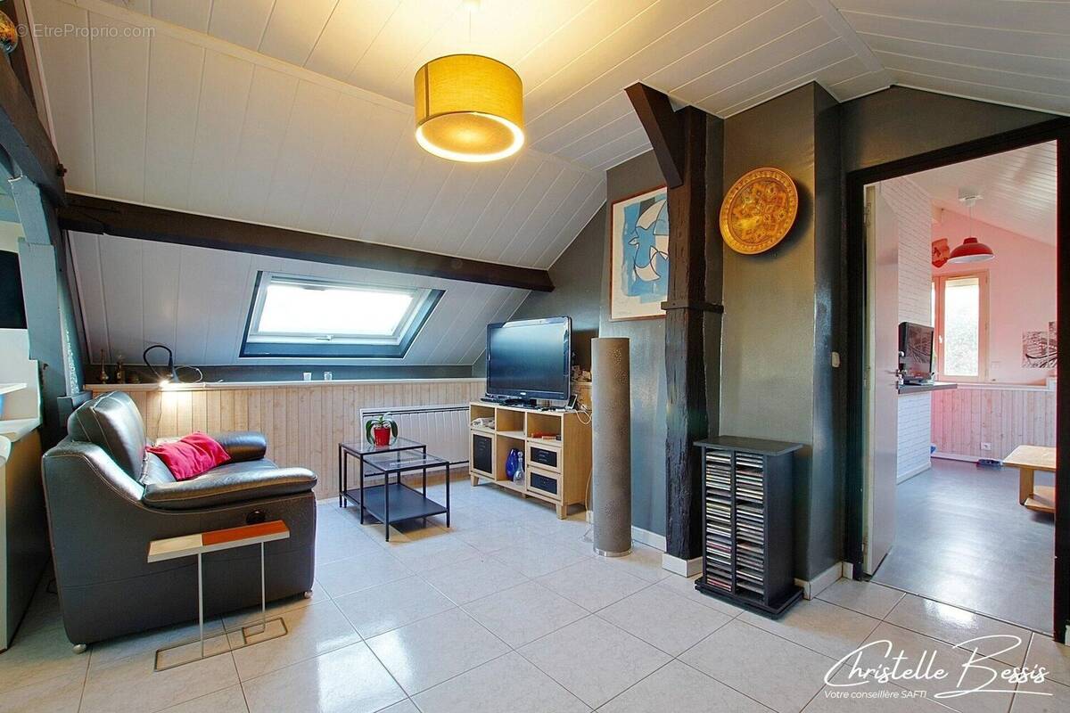 Photo 1 - Appartement à VILLECRESNES