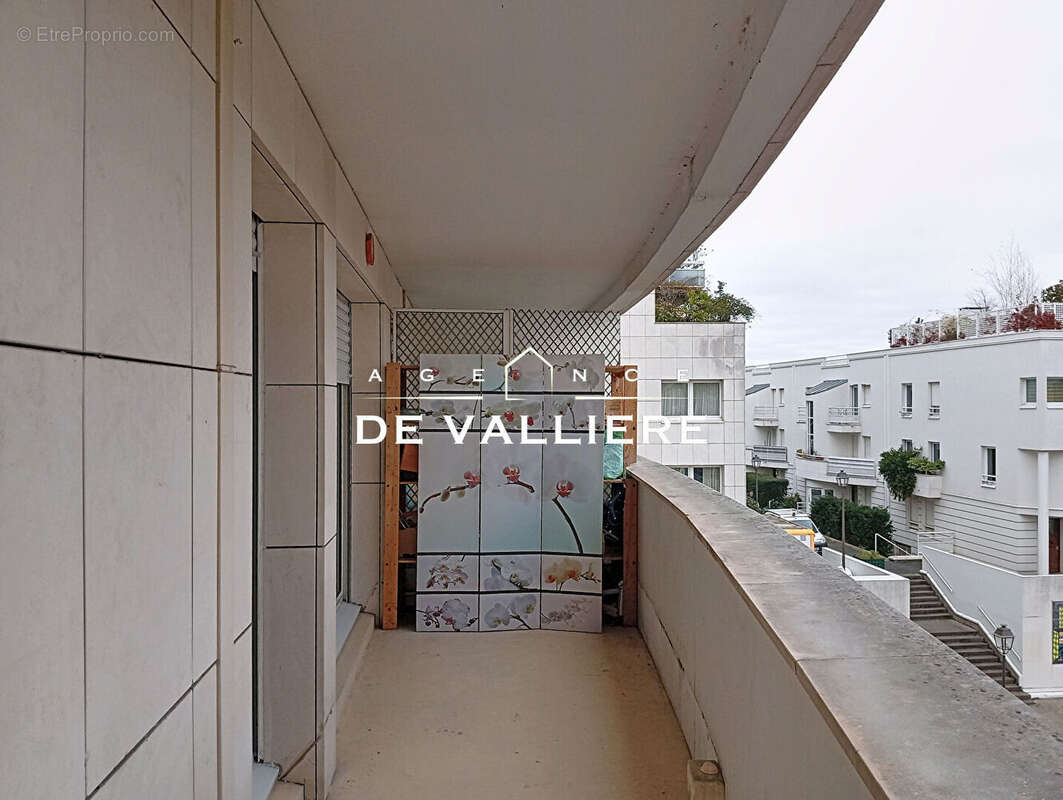 Appartement à SURESNES