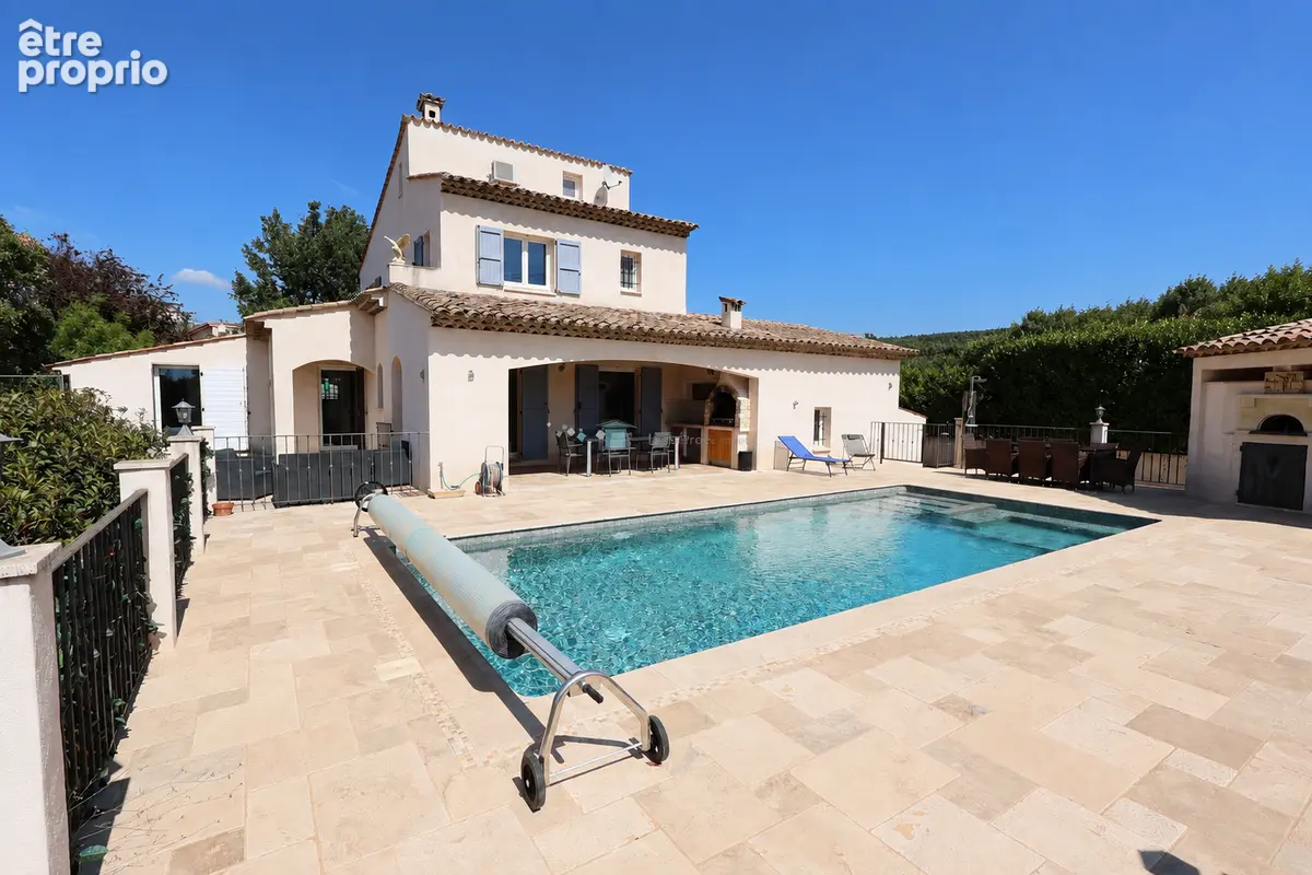 Villa Saint Cezaire Sur Siagne 170 m² avec terrain 1523 m² et piscine - photo 2