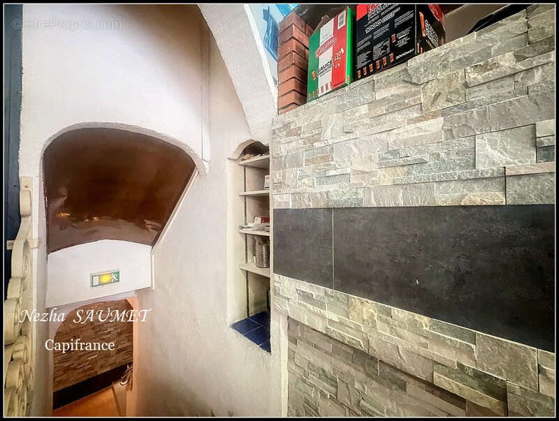 Pizzeria avec murs commerciaux à vendre – Ambilly, aux portes de Genève - photo 2