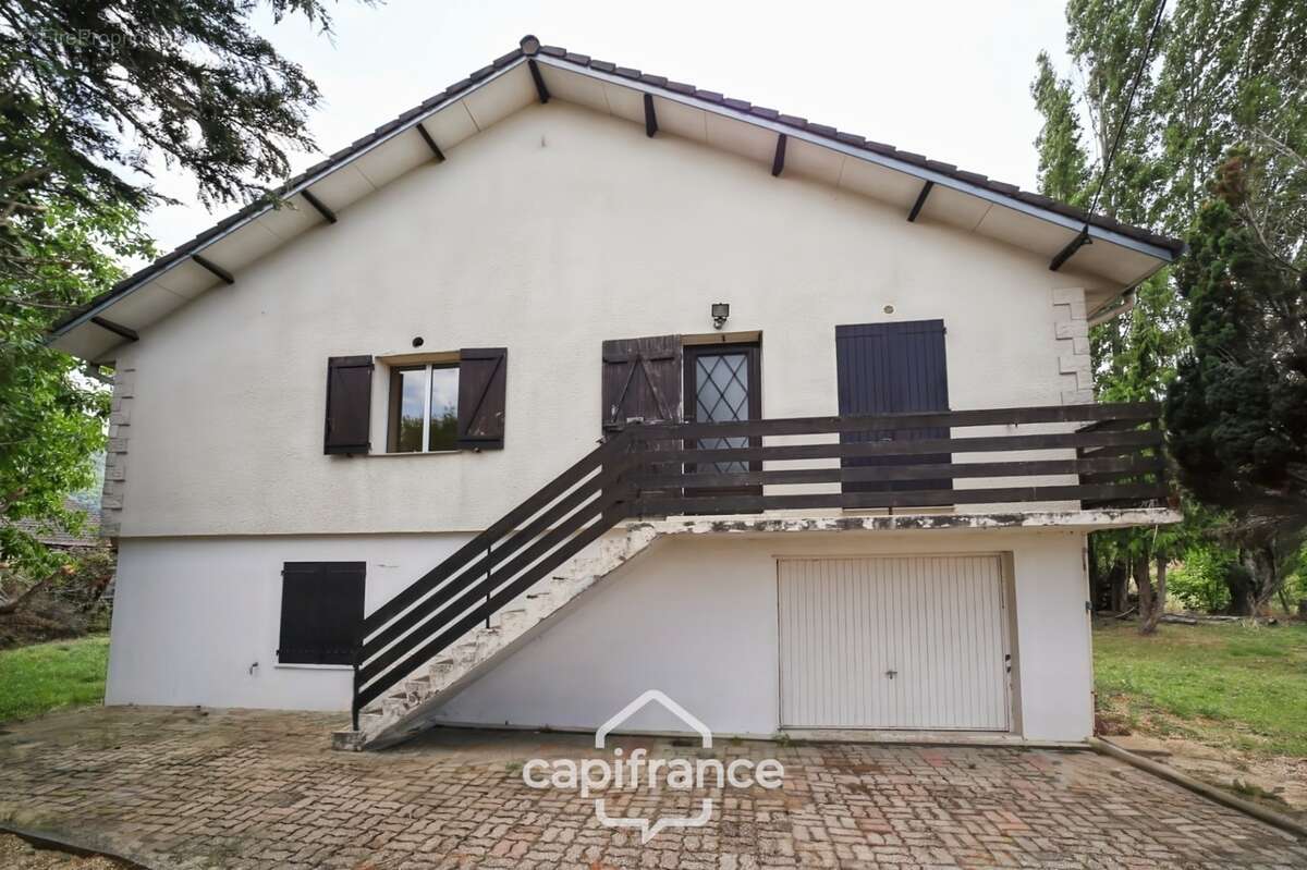 Maison sur sous-sol complet à rénover à Beaufort (39190), idéal premier achat ou investissement - photo 2