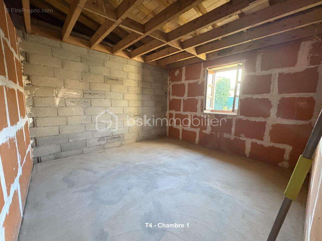 Maison T4 + Appartement T2 à rénover - photo 3