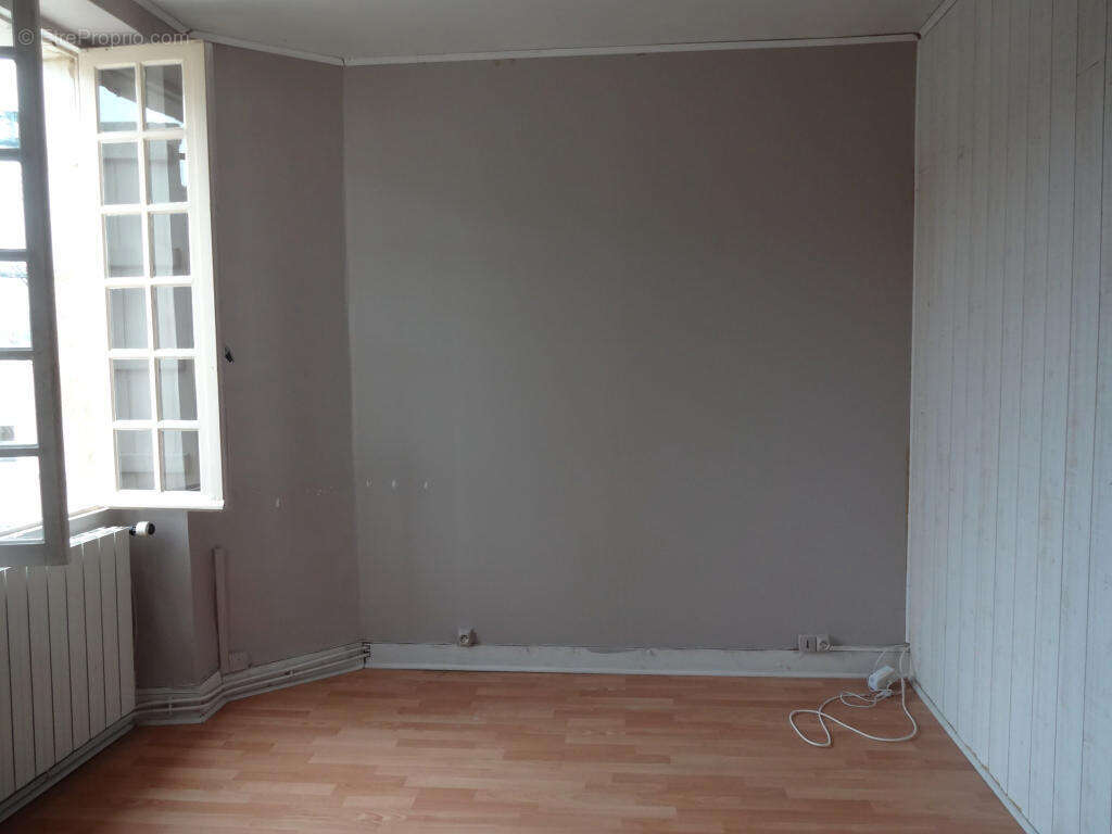 chambre 1 - Maison à LUZECH