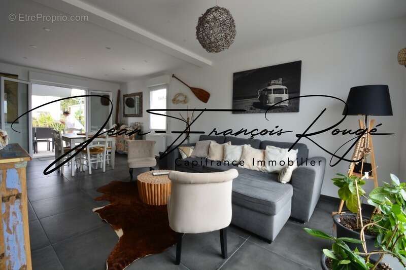 Maison à SAINT-GERMAIN-SUR-AY