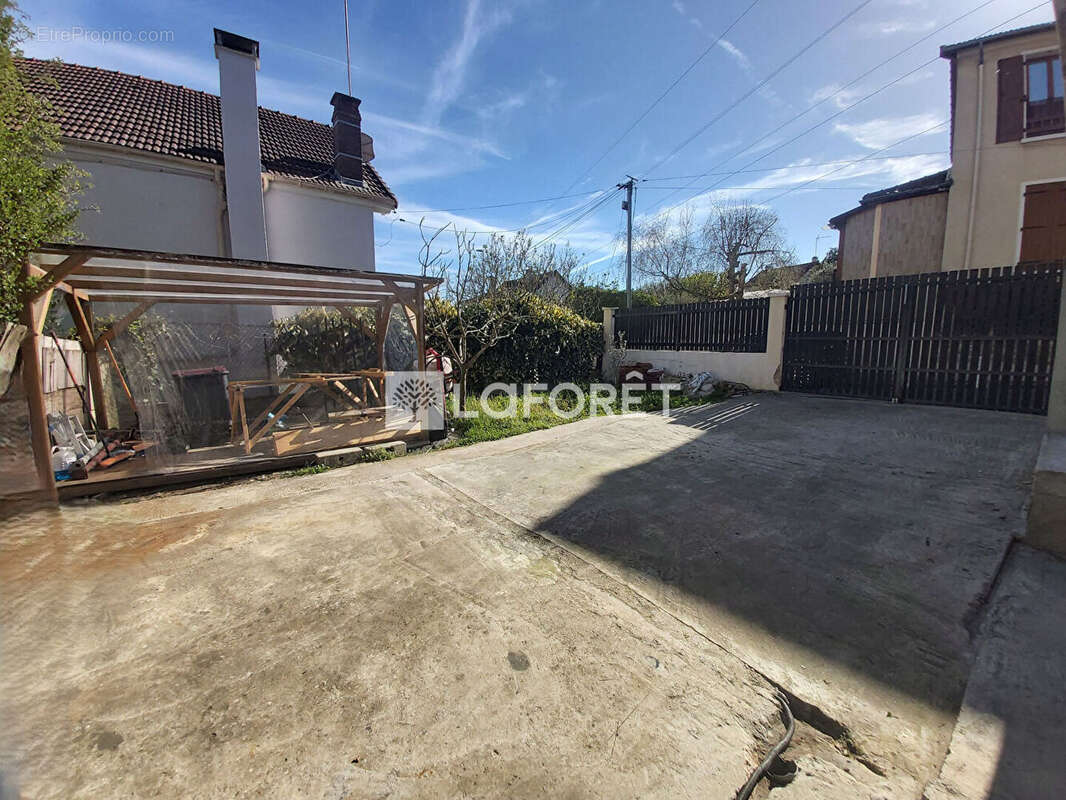 Maison à VILLEMOMBLE