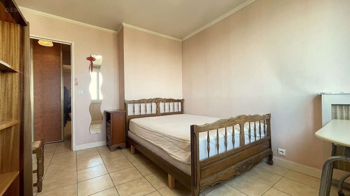 Appartement à vendre 4 pièces VITRY SUR SEINE (94) - photo 9