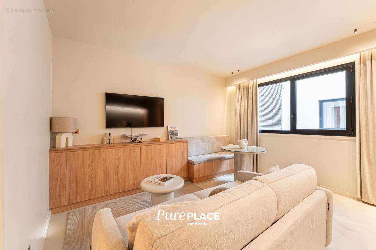 Appartement à MARSEILLE-7E