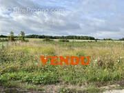 Terrain à SAINT-MAURICE-SAINT-GERMAIN