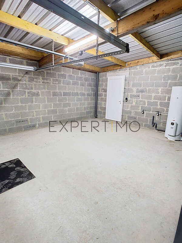 Maison à FONTAINE-ETOUPEFOUR