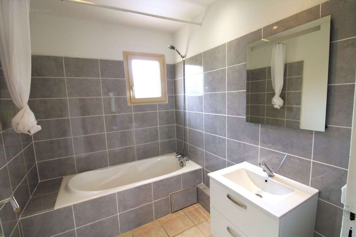 Maison dans un cardre exceptionnel - photo 3