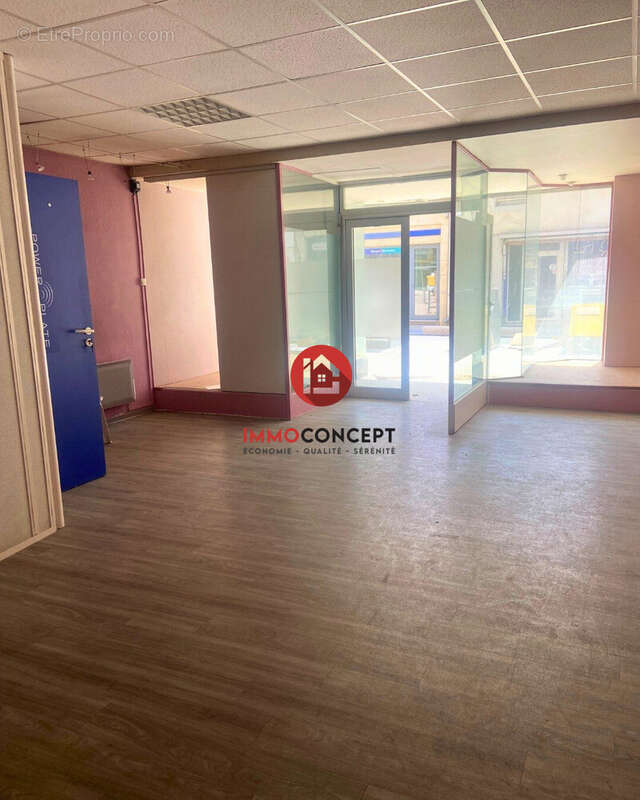 Appartement à BAGNOLS-SUR-CEZE