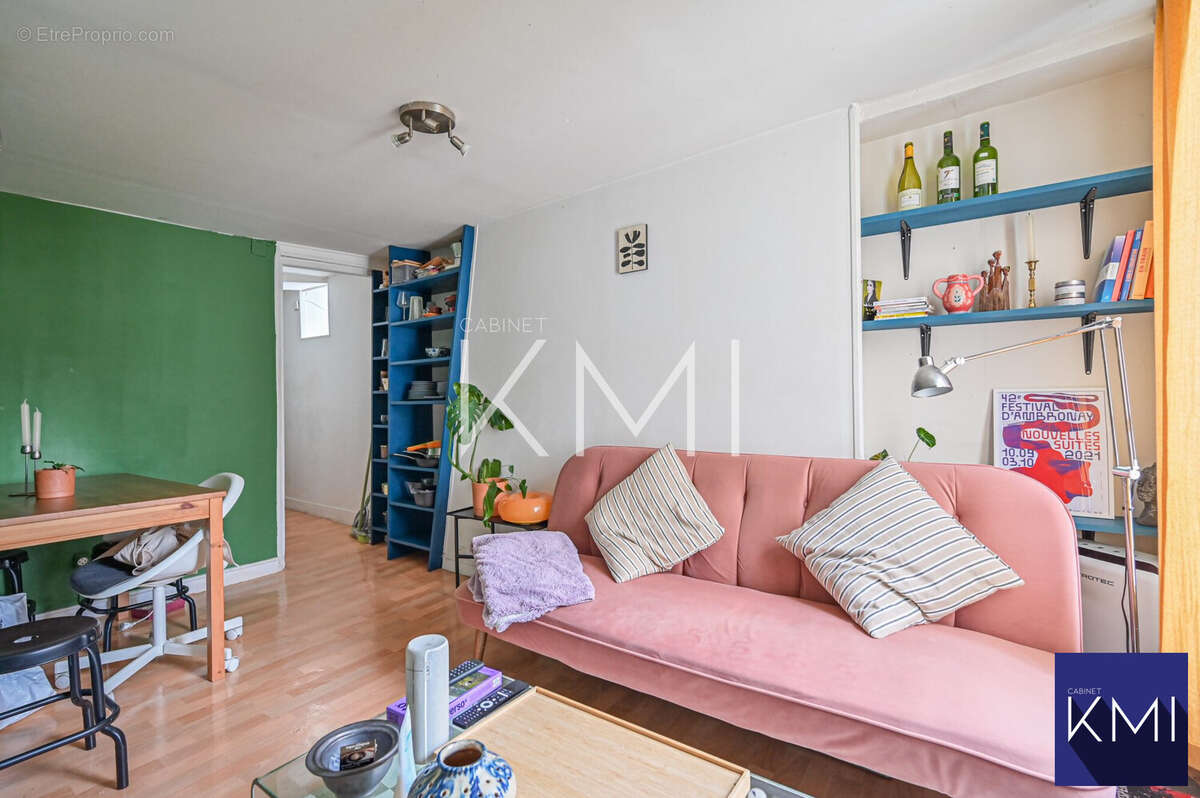 Appartement à PARIS-11E