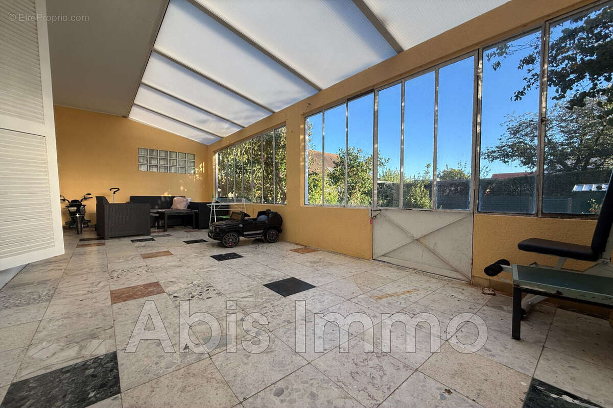 Maison à MAINVILLIERS