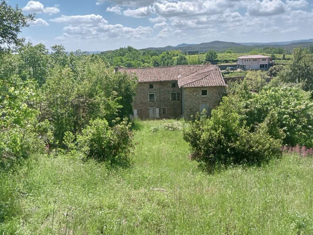 Maison de village avec jardin et garage. - photo 17