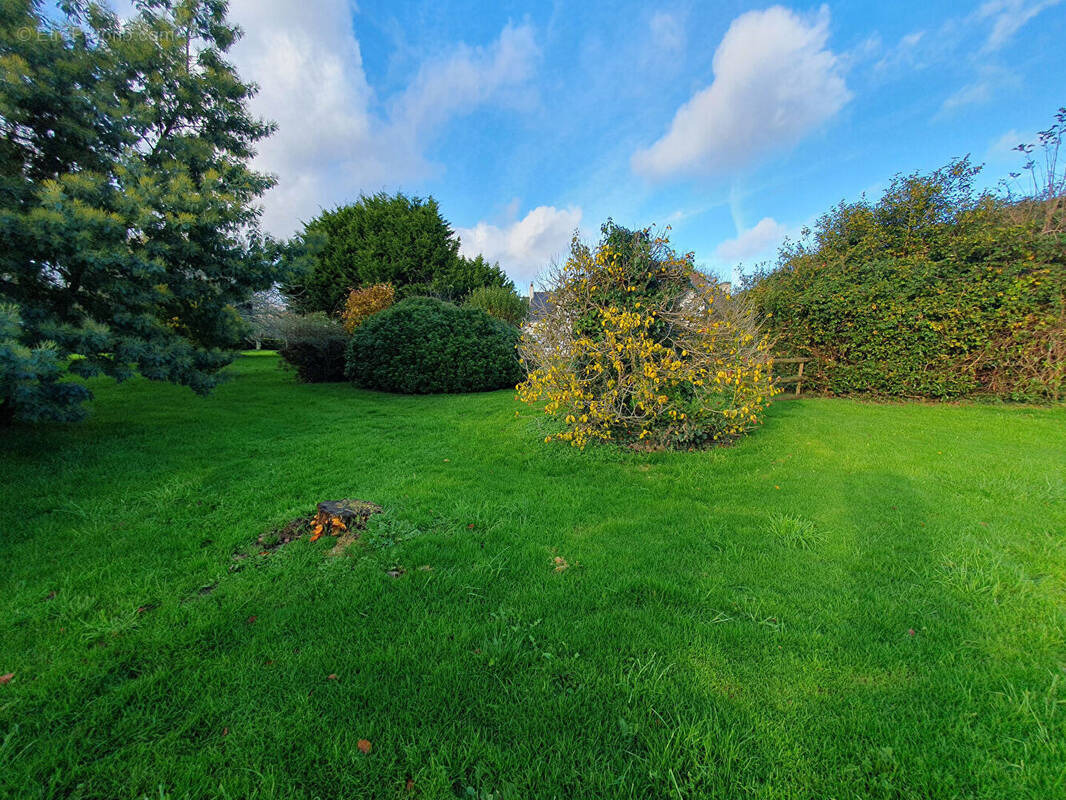 Terrain à FOUESNANT