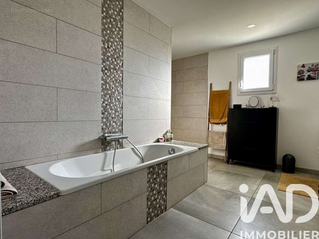 Photo 6 - Maison à LEOGEATS